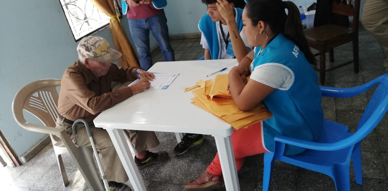 Salvadoreño decide celebrar sus 104 años de vida afiliándose a NUEVAS IDEAS salvadoreno-decide-celebrar-sus-104-anos-de-vida-afiliandose-a-nuevas-ideas